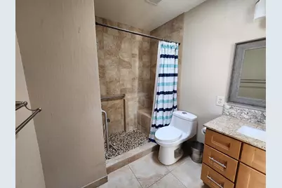 12 E McKenzie Avenue, Stockton, CA 95204 - Photo 19