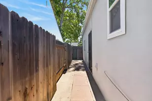 4007 Colonial Way, Sacramento, CA 95817 - Photo 39
