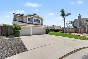 382 Gikas Ln, Turlock, CA 95382 - Photo 3