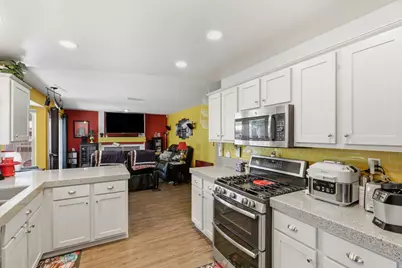 6931 Cranleigh Avenue, Sacramento, CA 95823 - Photo 19