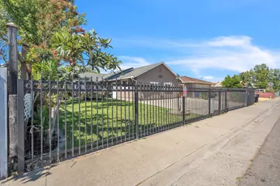 5615 48th Avenue, Sacramento, CA 95823 - Photo 5