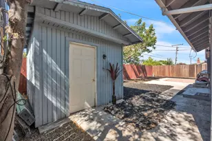 5615 48th Ave, Sacramento, CA 95823 - Photo 9