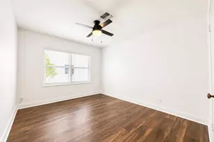 2801 San Luis Ct, Sacramento, CA 95818 - Photo 15