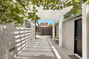 2801 San Luis Ct, Sacramento, CA 95818 - Photo 23
