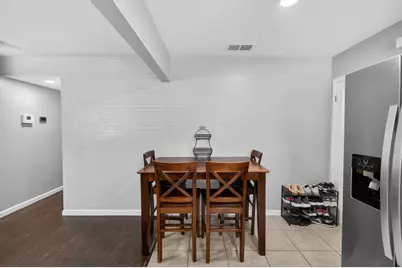 4960 Bradford Drive, Sacramento, CA 95820 - Photo 17
