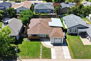 4960 Bradford Dr, Sacramento, CA 95820 - Photo 43