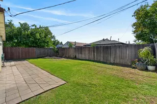 4960 Bradford Dr, Sacramento, CA 95820 - Photo 3