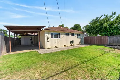 4960 Bradford Drive, Sacramento, CA 95820 - Photo 39