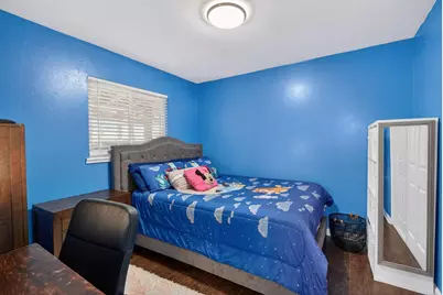 4960 Bradford Drive, Sacramento, CA 95820 - Photo 23