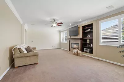 2726 Marina Point Lane, Elk Grove, CA 95758 - Photo 7
