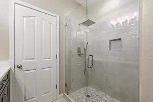 2726 Marina Point Ln, Elk Grove, CA 95758 - Photo 29