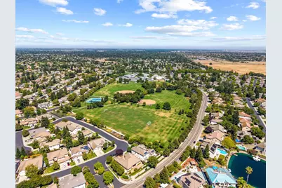 2726 Marina Point Lane, Elk Grove, CA 95758 - Photo 59