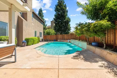 2726 Marina Point Lane, Elk Grove, CA 95758 - Photo 35