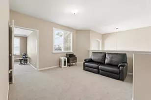 2726 Marina Point Ln, Elk Grove, CA 95758 - Photo 31