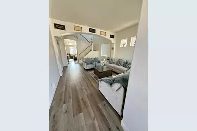 2094 New Hampshiire Way, Sacramento, CA 95835 - Photo 5