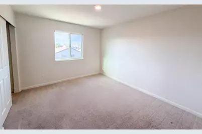 8224 Kossum Way, Elk Grove, CA 95624 - Photo 15