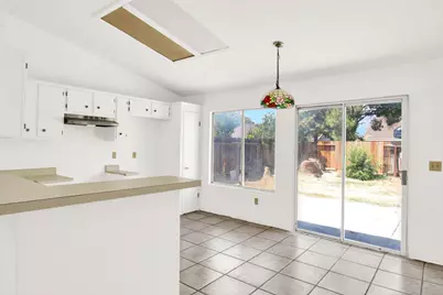 1925 Central Park Way, Ceres, CA 95351 - Photo 15