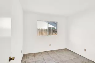 1925 Central Park Way, Ceres, CA 95351 - Photo 23