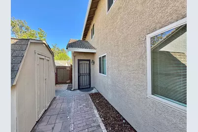 385 Hatteras Way, Sacramento, CA 95831 - Photo 35