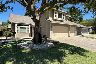 385 Hatteras Way, Sacramento, CA 95831 - Photo 3