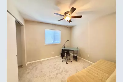 385 Hatteras Way, Sacramento, CA 95831 - Photo 23