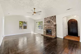 1015 College Ave, Modesto, CA 95350 - Photo 7