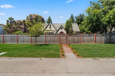 1015 College Avenue, Modesto, CA 95350 - Photo 45