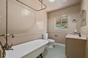 1015 College Ave, Modesto, CA 95350 - Photo 25