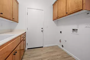 8208 Tail Race Dr, Roseville, CA 95747 - Photo 33
