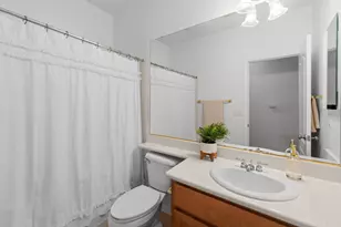8208 Tail Race Dr, Roseville, CA 95747 - Photo 31