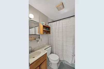 2032 Bowling Green Drive, Sacramento, CA 95825 - Photo 17