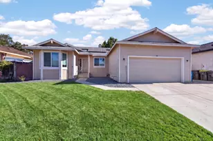 911 Toro Ln, Lathrop, CA 95330 - Photo 3