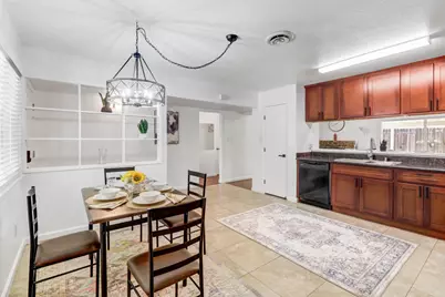 5986 Marlin Circle, Carmichael, CA 95608 - Photo 13