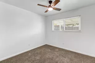 5986 Marlin Cir, Carmichael, CA 95608 - Photo 27