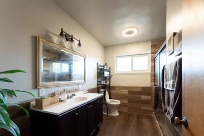 221 N Western Avenue, Waterford, CA 95386 - Photo 13