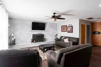 221 N Western Avenue, Waterford, CA 95386 - Photo 3