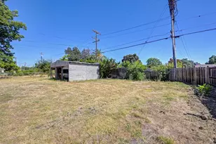 2820 Fruitridge Rd, Sacramento, CA 95820 - Photo 47
