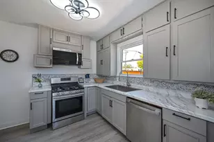 2820 Fruitridge Rd, Sacramento, CA 95820 - Photo 31