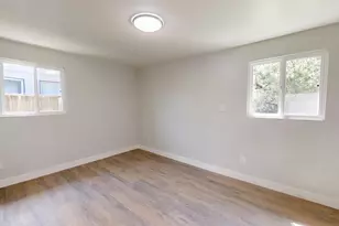 2433 Gwen Dr, Sacramento, CA 95825 - Photo 13