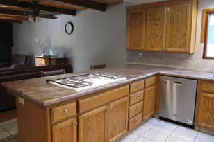 1033 Madison Ave, Los Banos, CA 93635 - Photo 13