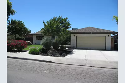 1033 Madison Avenue, Los Banos, CA 93635 - Photo 3