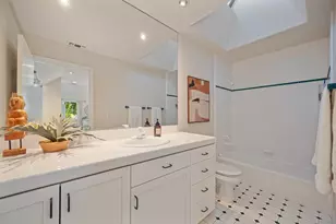 551 Southgate Rd, Sacramento, CA 95815 - Photo 63