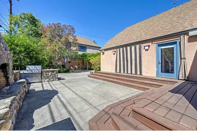 551 Southgate Road, Sacramento, CA 95815 - Photo 79
