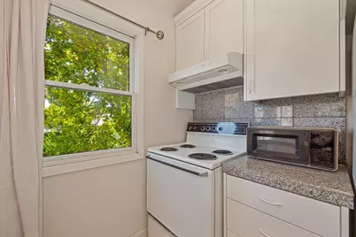 551 Southgate Road, Sacramento, CA 95815 - Photo 61