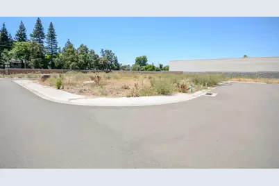 8015 Fair Oaks Boulevard, Carmichael, CA 95608 - Photo 27