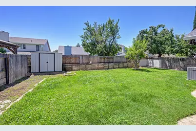 8652 Nash Way, Sacramento, CA 95828 - Photo 35