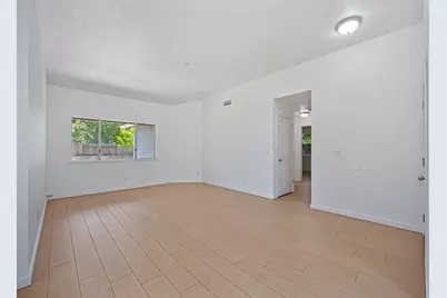8652 Nash Way, Sacramento, CA 95828 - Photo 5
