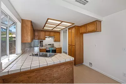 8652 Nash Way, Sacramento, CA 95828 - Photo 17