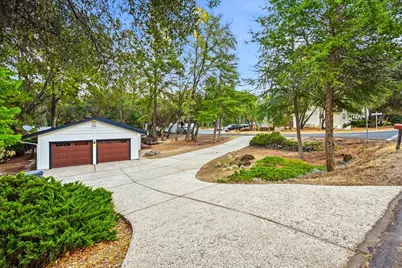 17854 Oriole Court, Penn Valley, CA 95946 - Photo 11