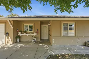 7109 Delhaven Way, North Highlands, CA 95660 - Photo 3